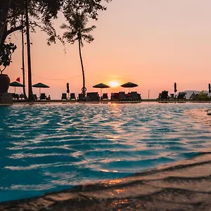 Frangipani Langkawi Пантай-Сенанг