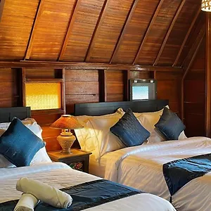 Golden Chenang Village , Pantai Cenang (Langkawi) Ma­lay­sia