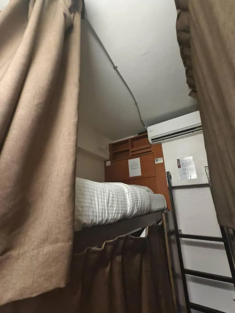 Red Inn Court George Town Hostel