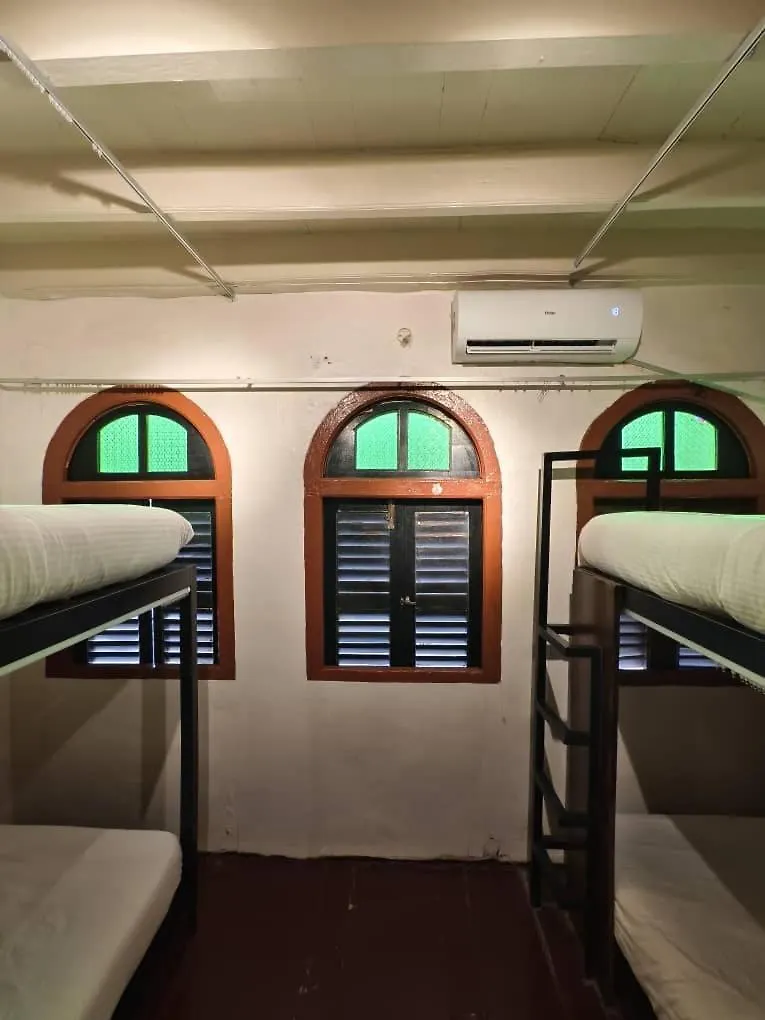 Hostel Red Inn Court George Town