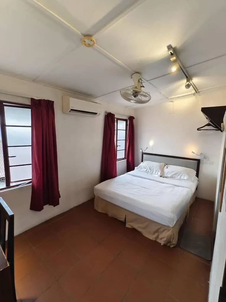 Hostel Red Inn Court George Town