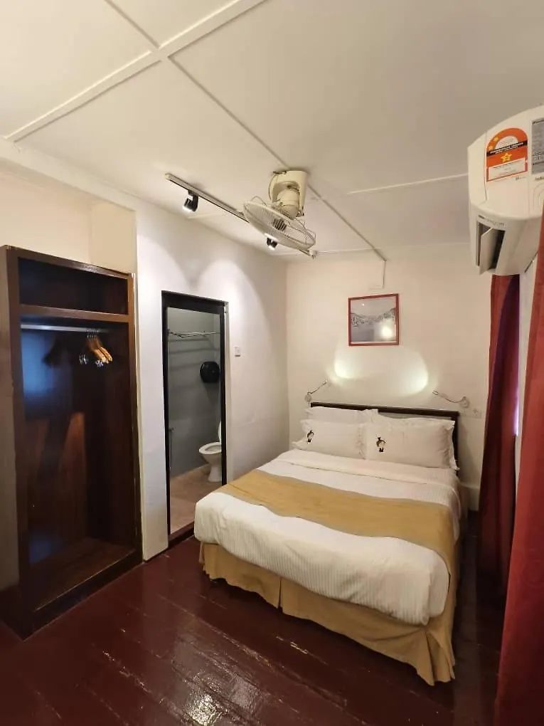 Hostel Red Inn Court George Town Malaysia